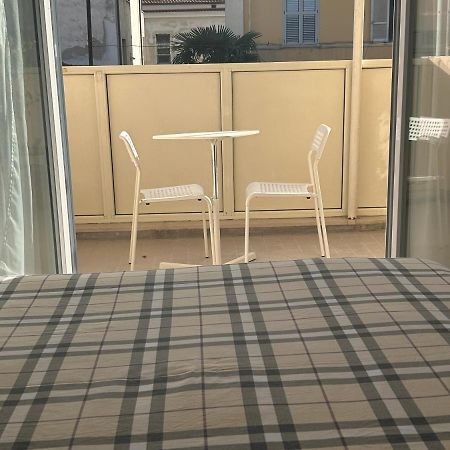 Civico 28 Bed & Breakfast Пескара Екстериор снимка
