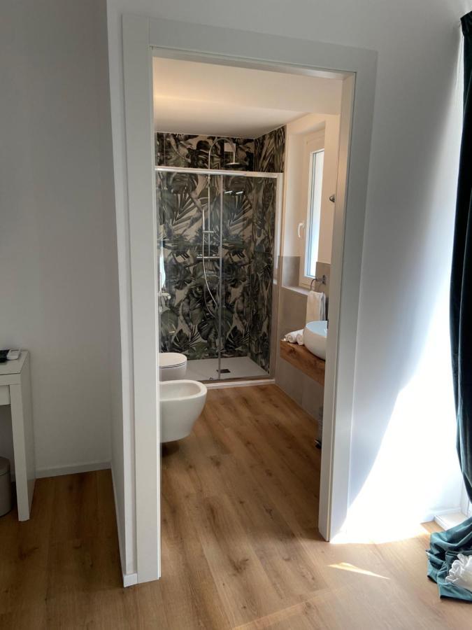 Civico 28 Bed & Breakfast Пескара Екстериор снимка