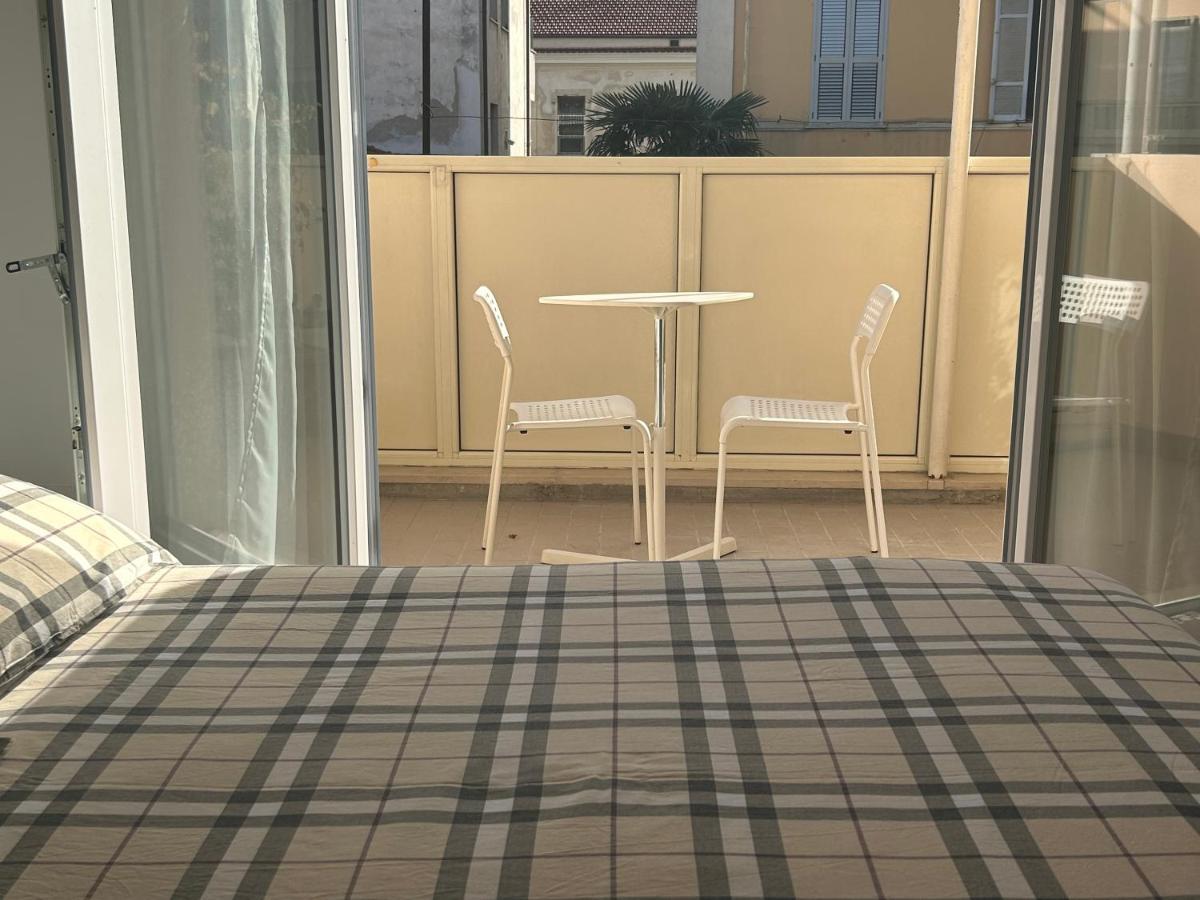 Civico 28 Bed & Breakfast Пескара Екстериор снимка