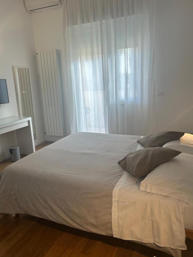 Civico 28 Bed & Breakfast Пескара Екстериор снимка