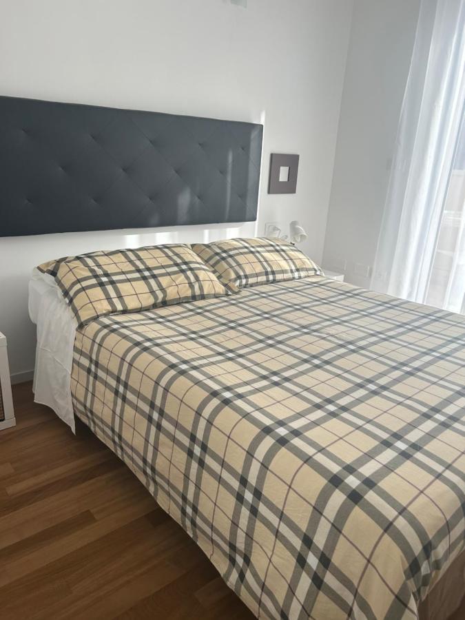 Civico 28 Bed & Breakfast Пескара Екстериор снимка