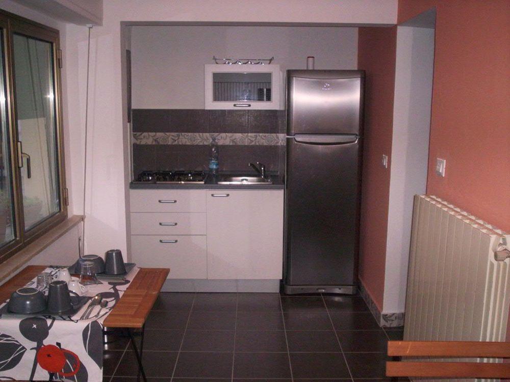 Civico 28 Bed & Breakfast Пескара Екстериор снимка