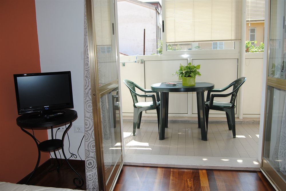 Civico 28 Bed & Breakfast Пескара Екстериор снимка