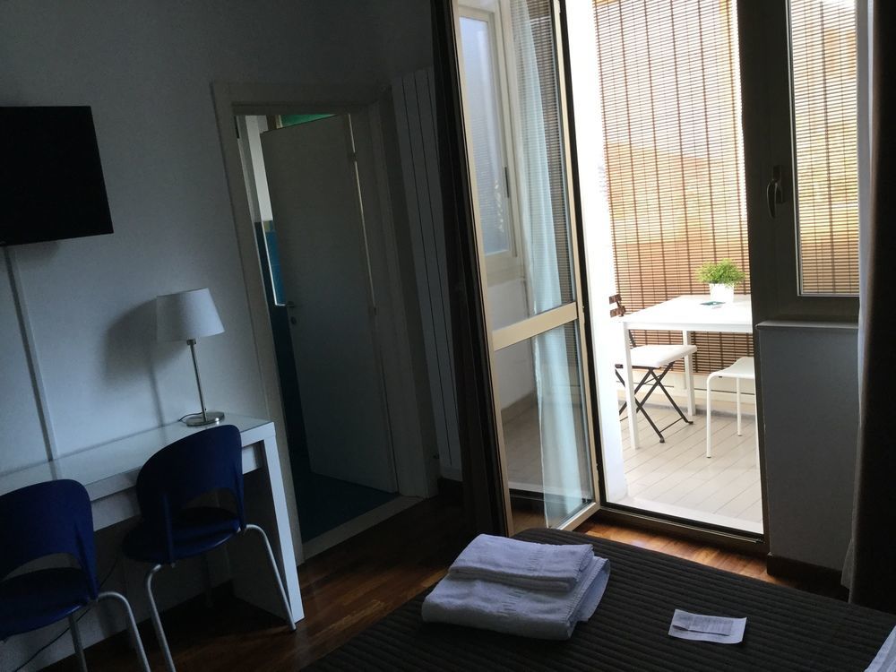 Civico 28 Bed & Breakfast Пескара Екстериор снимка